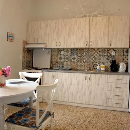 Dimitris House קרפאטוס